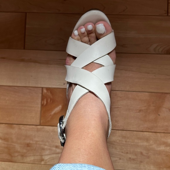 ✅ MUST GO ✅ BCBG Generation sandales - Great used condition in size 6 (36) - Picture 4 of 4